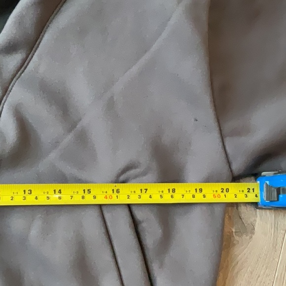 Black and gray hoodie/cardigan with pockets - Picture 6 of 9